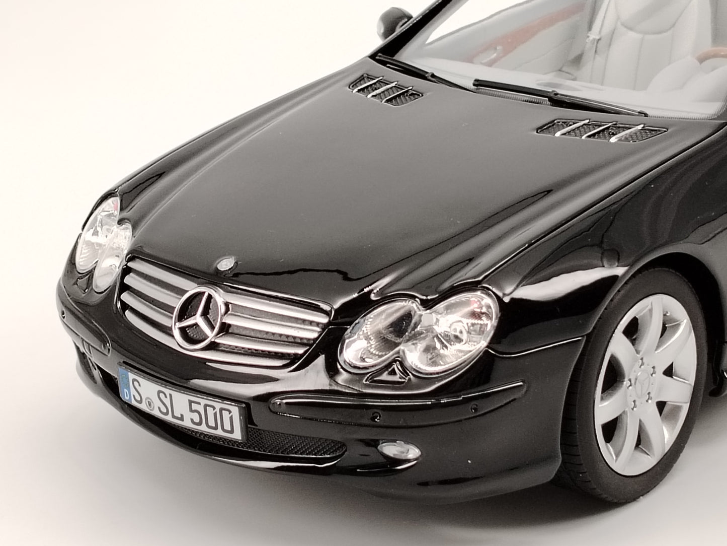 Norev 1/18 Mercedes SL 500 2003 black alloy car model ornaments birthday gift