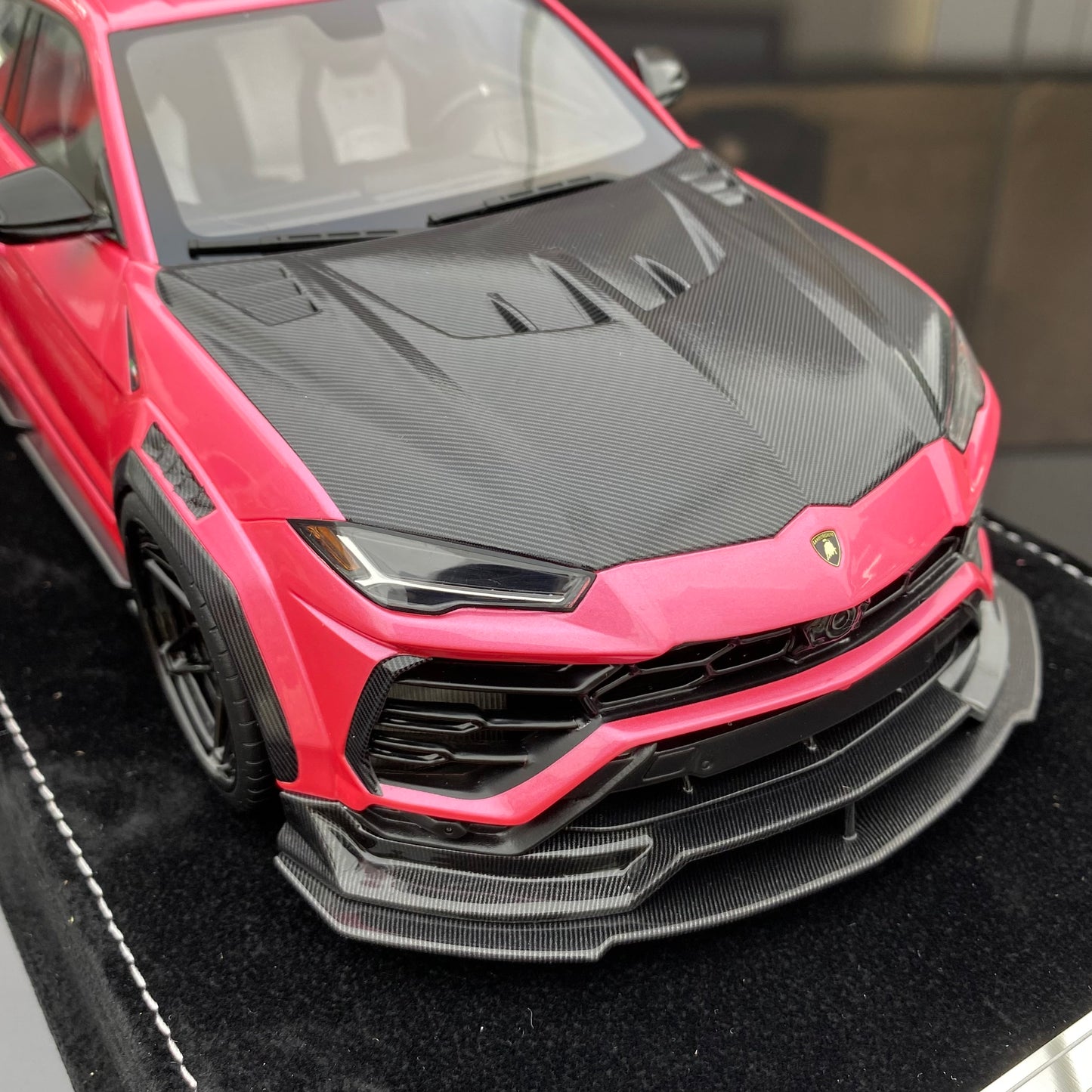IVY 1/18 Lamborghini URUS modified car model ornament collection