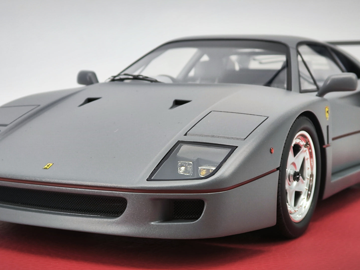 BBR 1/18 Ferrari F40 Grey Simulation Car Model