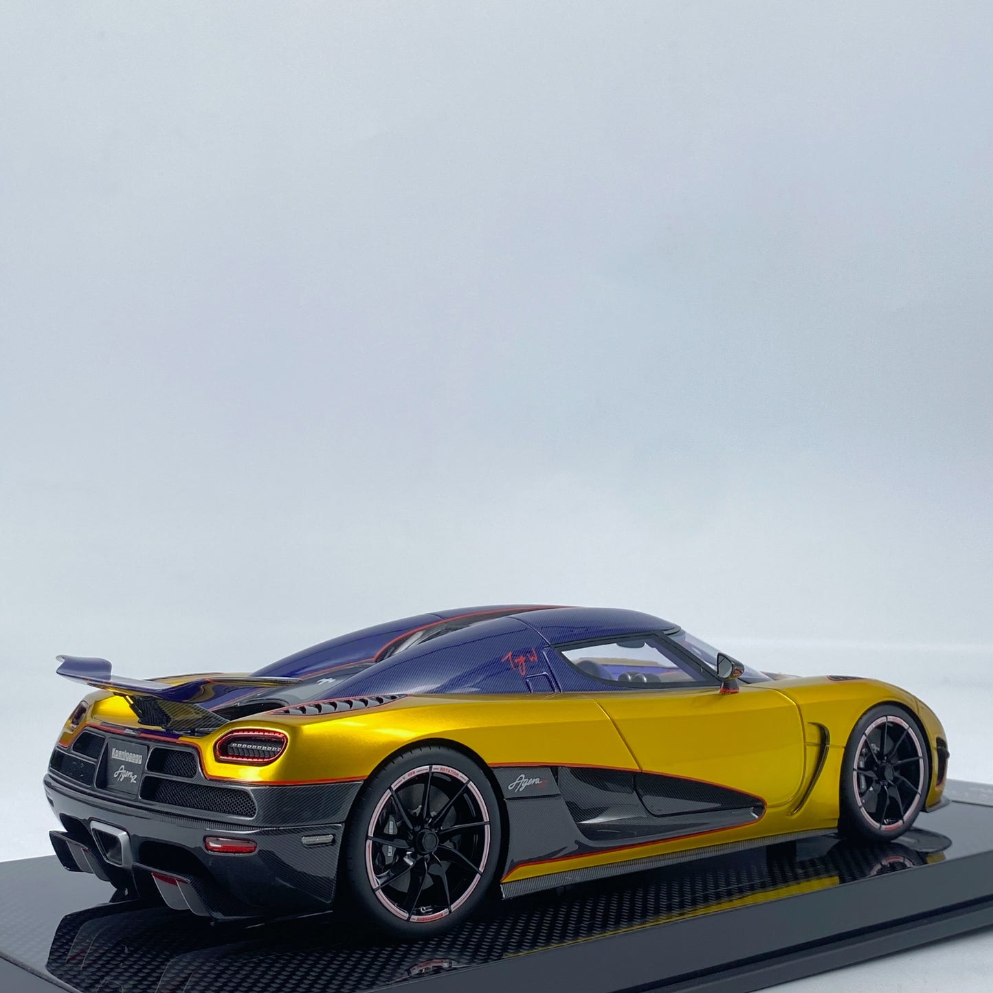 Frontiart 1/18 Koenigsegg Agera R Limited Edition Simulation Car Model Ornaments