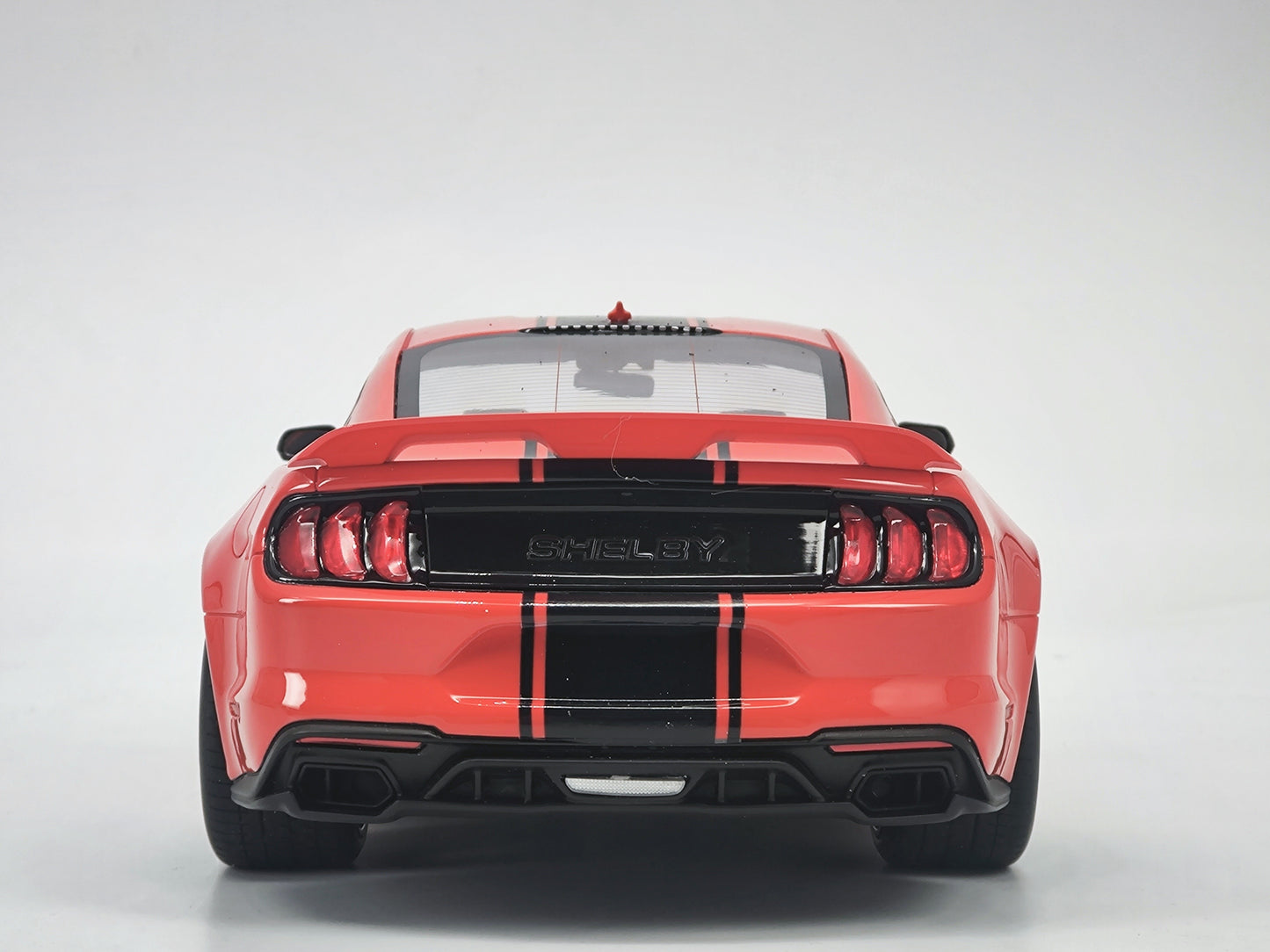 GT SPIRIT 1/18 Ford Mustang Shelby Simulation Car Model Ornaments