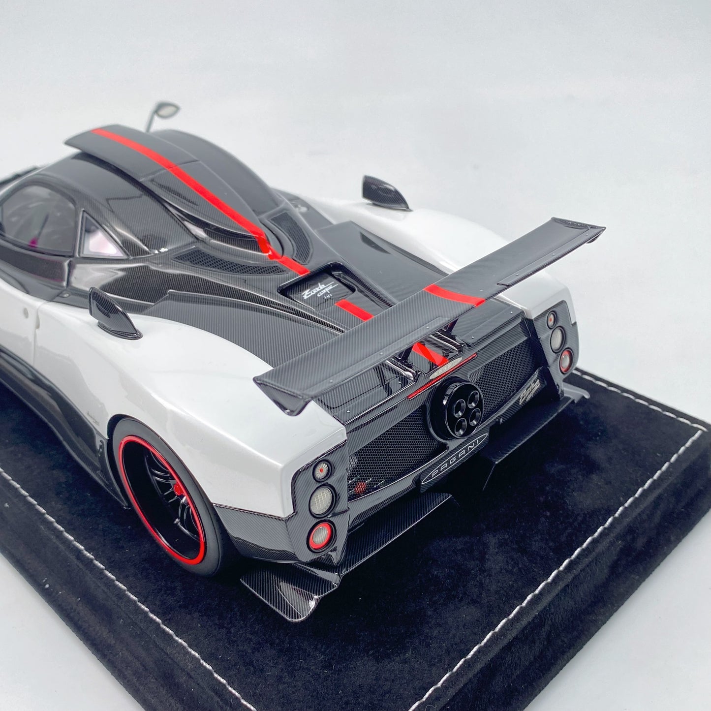 HH Model 1/18 Pagani Zonda Cinque Coupe Limited Edition Model Car