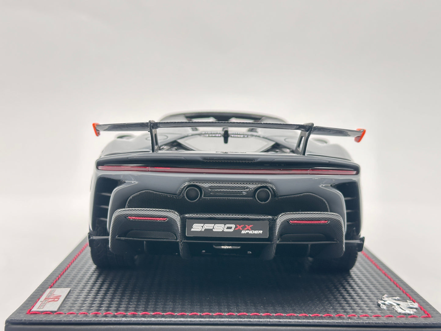 MR 1/18 Ferrari SF90 XX Stradale Nardò Gray Limited Edition Car Model FE042SE2