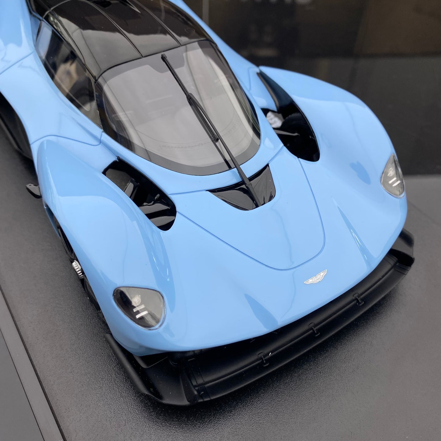 GT Spirit 1/18 Aston Martin VALKYRIE Blue Resin Simulation Car Model Ornaments