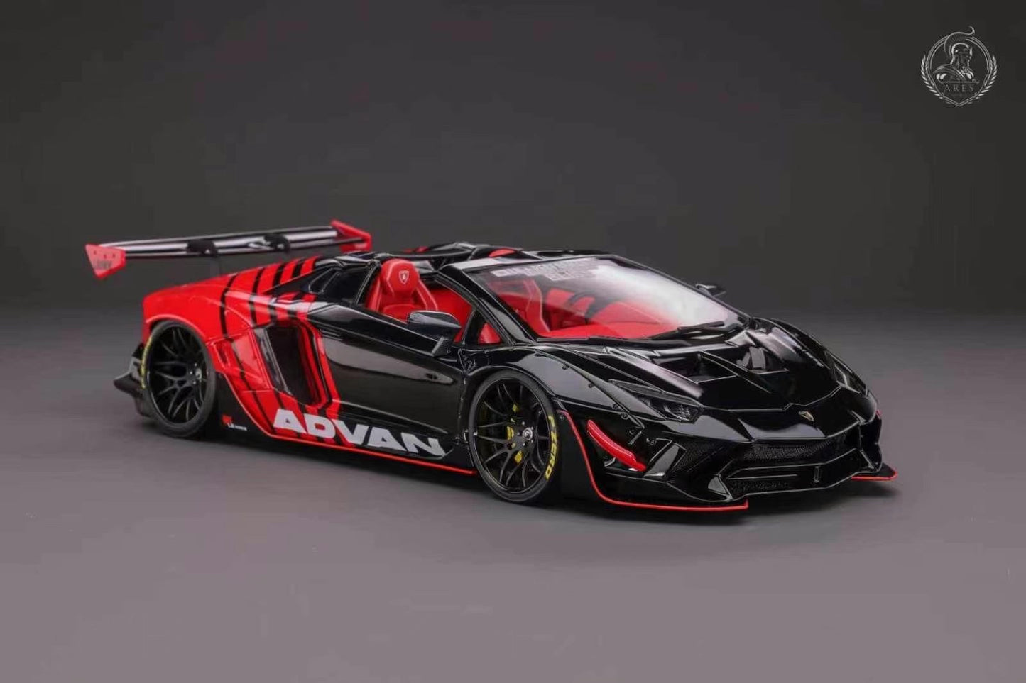 pre-sell ARES MODEL 1/18 Lamborghini Aventad 2.0 Roadster limited edition car model