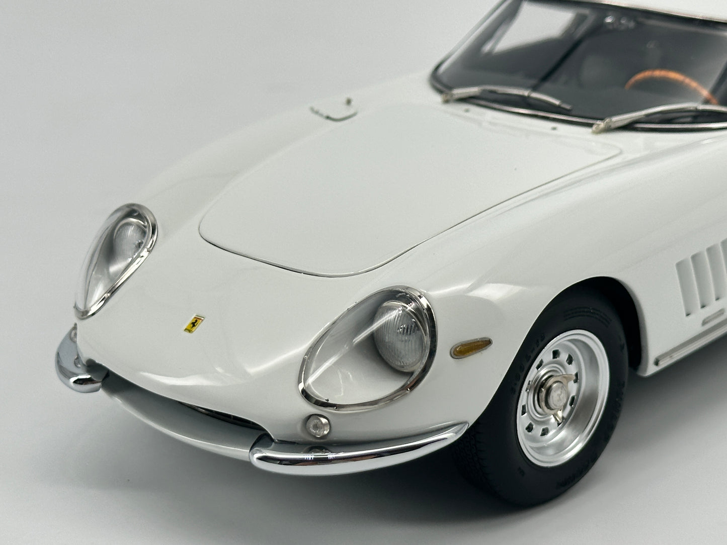 CMC 1/18 Ferrari 275 GTB White Alloy Full Open Car Model Ornaments