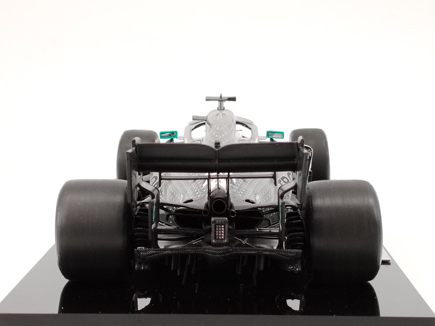 Amalgam 1/18 Mercedes-AMG F1 W10 EQ POWER+2019 Hamilton Black and Gray Limited Edition Car Model M6042-324