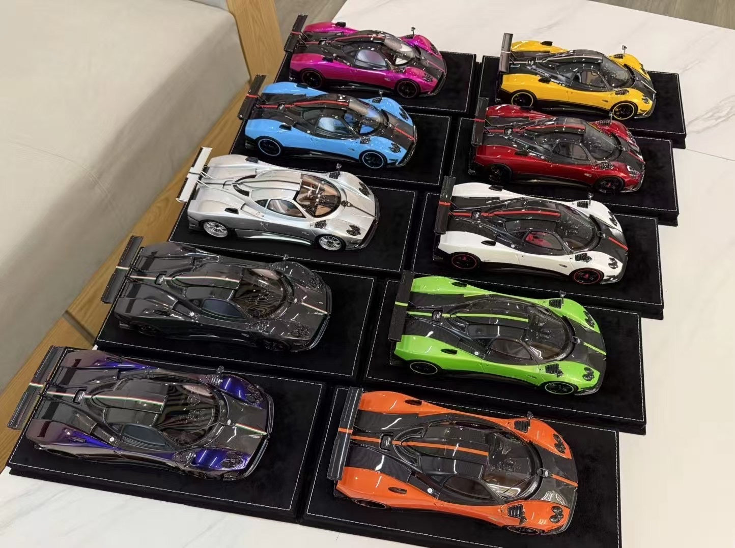 HH Model 1/18 Pagani Cinque Limited Edition Simulation Car Model Ornaments