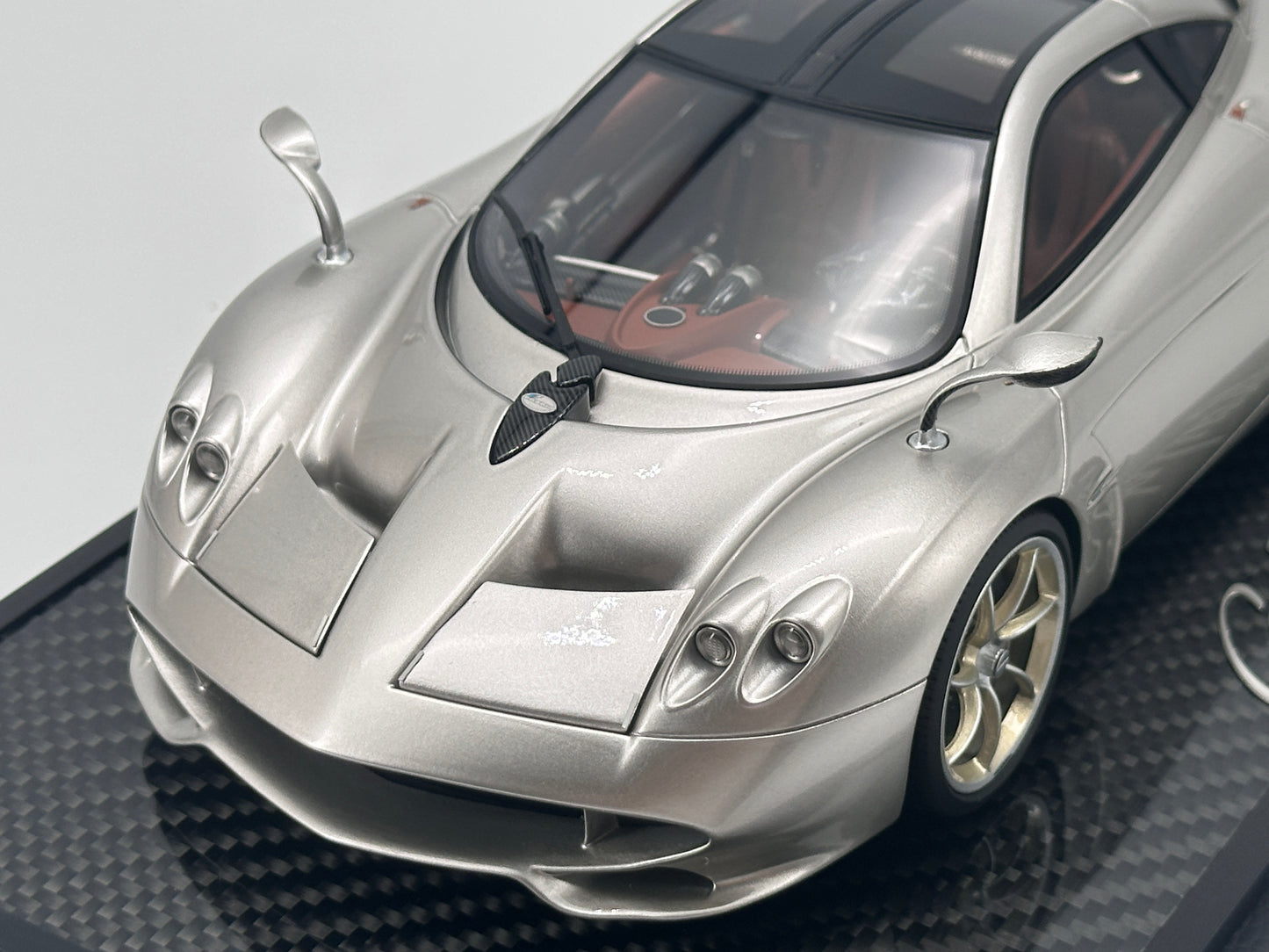 BBR 1/18 Pagani Huayra Codalunga Carbon Base Gold Limited Edition Car Model
