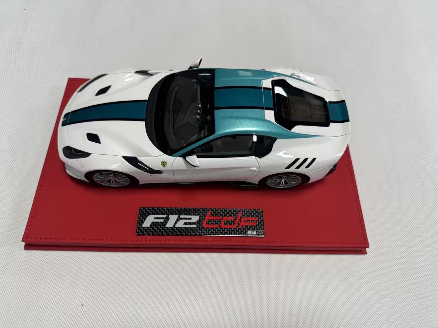 F.C Model 1/18 Ferrari F12TDF Resin Model
