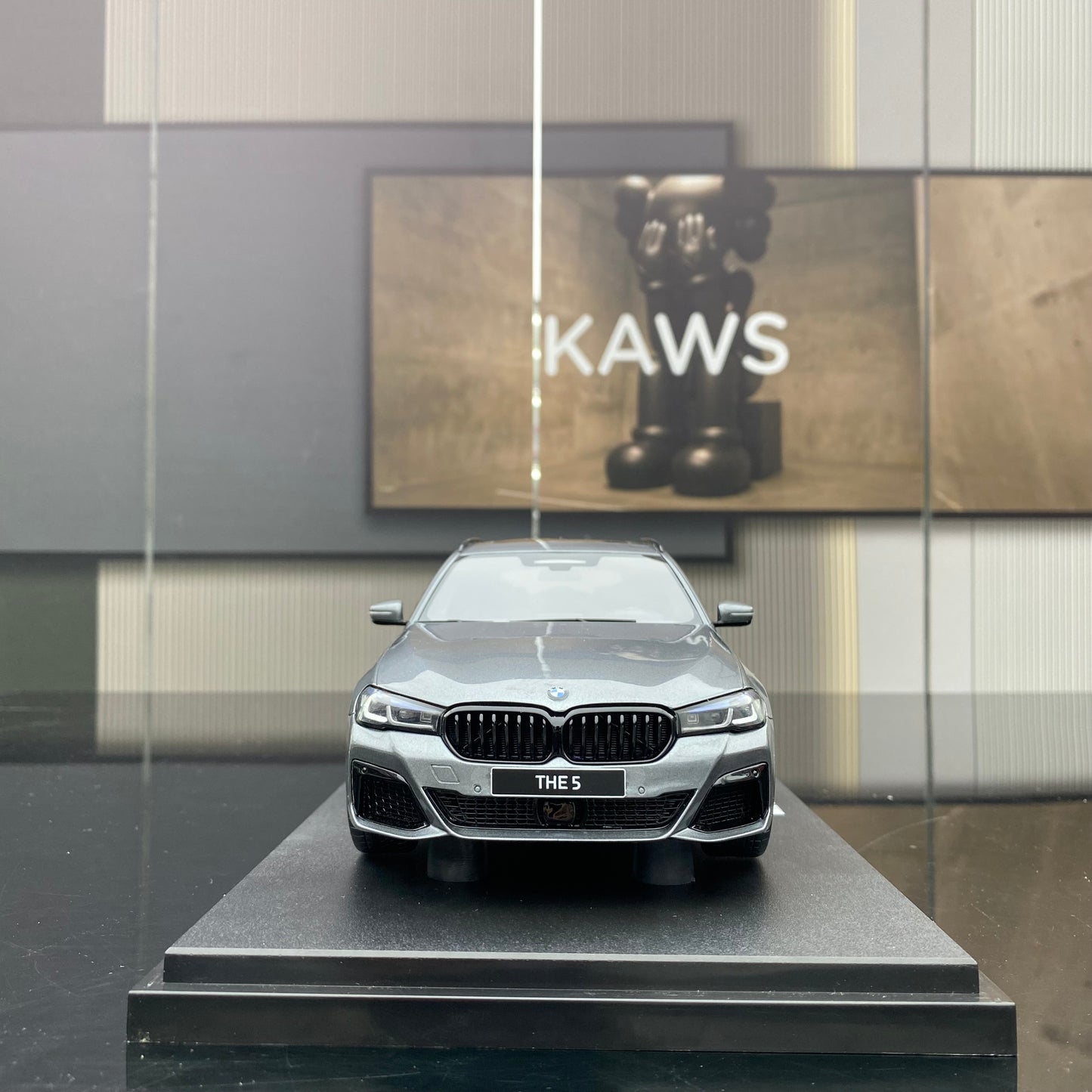 GT Spirit 1/18 BMW 540E Simulation Car Model GT485