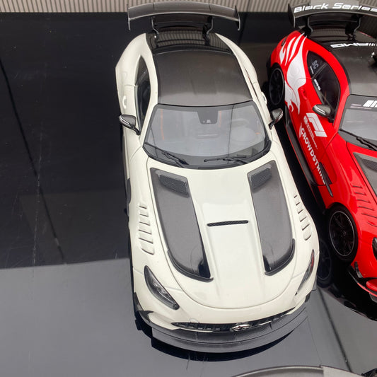 MINICHAMPS 1/18 Mercedes-Benz AMG GT Black SERIES alloy fully open price 1380-1428yuan