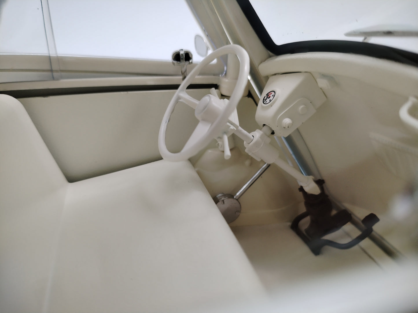 NSL 1/18 BMW ISATTA LINE Alloy Model Car Ornaments