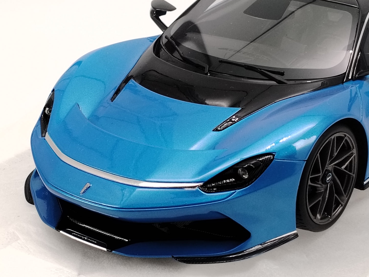 Topspeed 1/18 Automobili Pininfarina Battista Blue Realistic Model Car