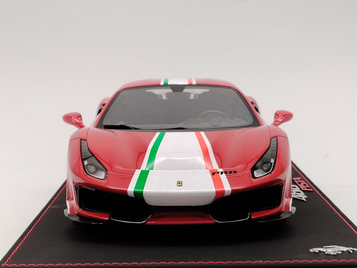 BBR 1/18 Ferrari 488 PISTA PILOTI Red Scale Car Model