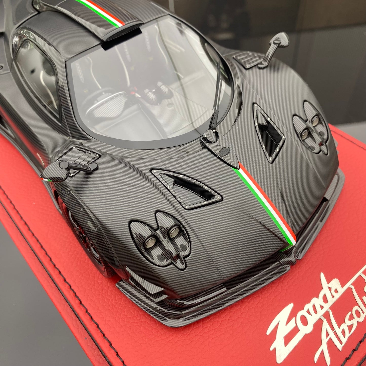 PEAKO 1/18 Pagani Zonda Absolute resin limited edition car model collection ornaments