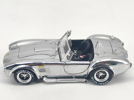 Kyosho 1/18 Ford Shellby Cobra 427 S/C Silver-plated Alloy Simulation Car Model