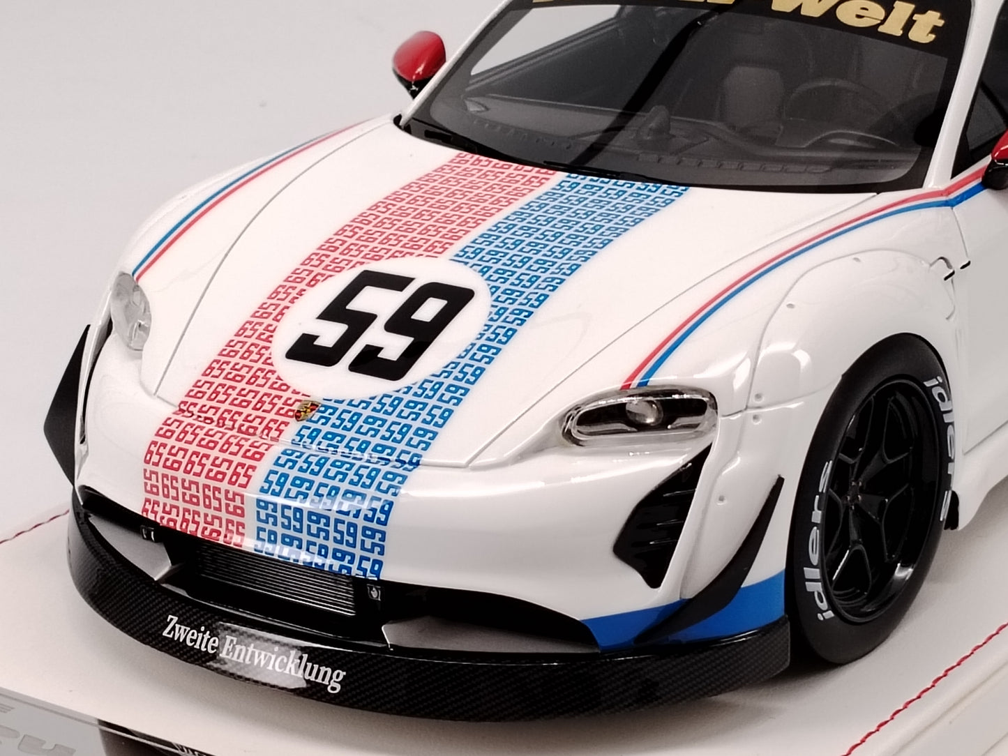 VIP 1/18 Porsche RWB TAYCAN BROMOS #59 white paint simulation car model