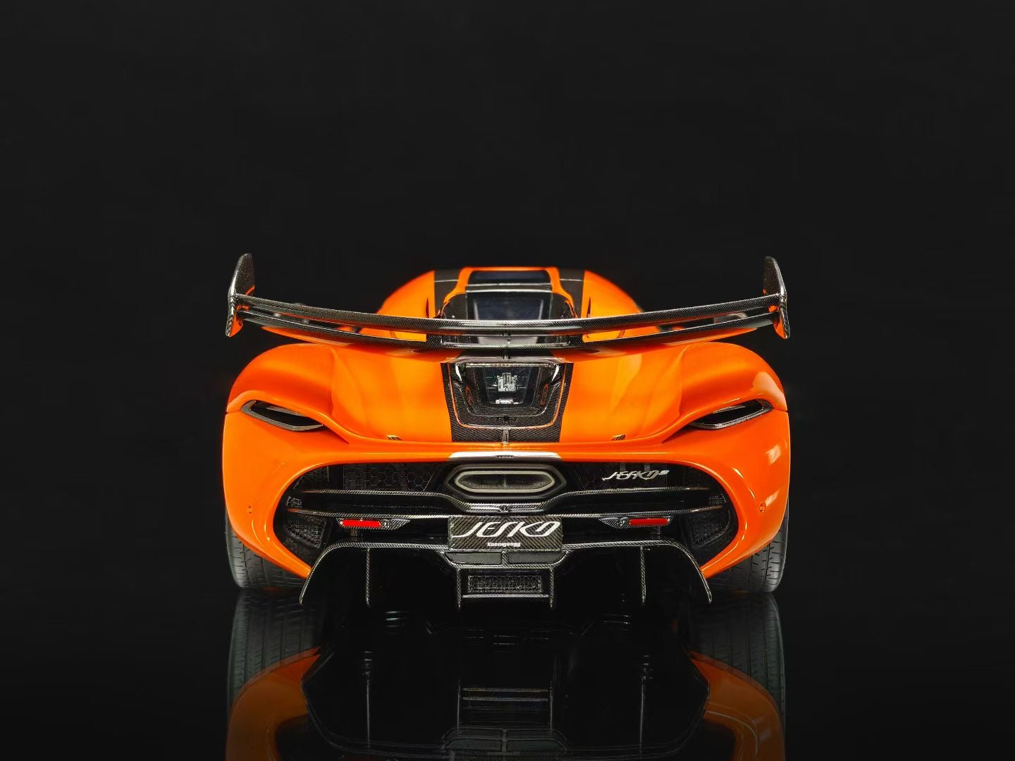 Frontiart 1/18 Koenigsegg Jesko Tangerine Candy Limited Edition Car Model
