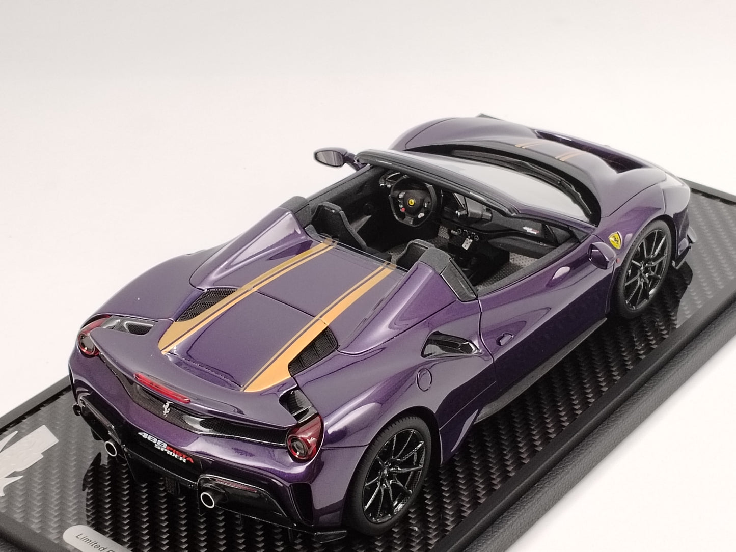 BBR 1/18 Ferrari 488 Pista Spider Hong Kong Purple High-quality Replica Car Model Ornament