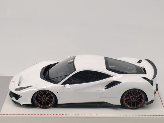 DG 1/18 Ferrari 488 Pista White Simulation Car Model