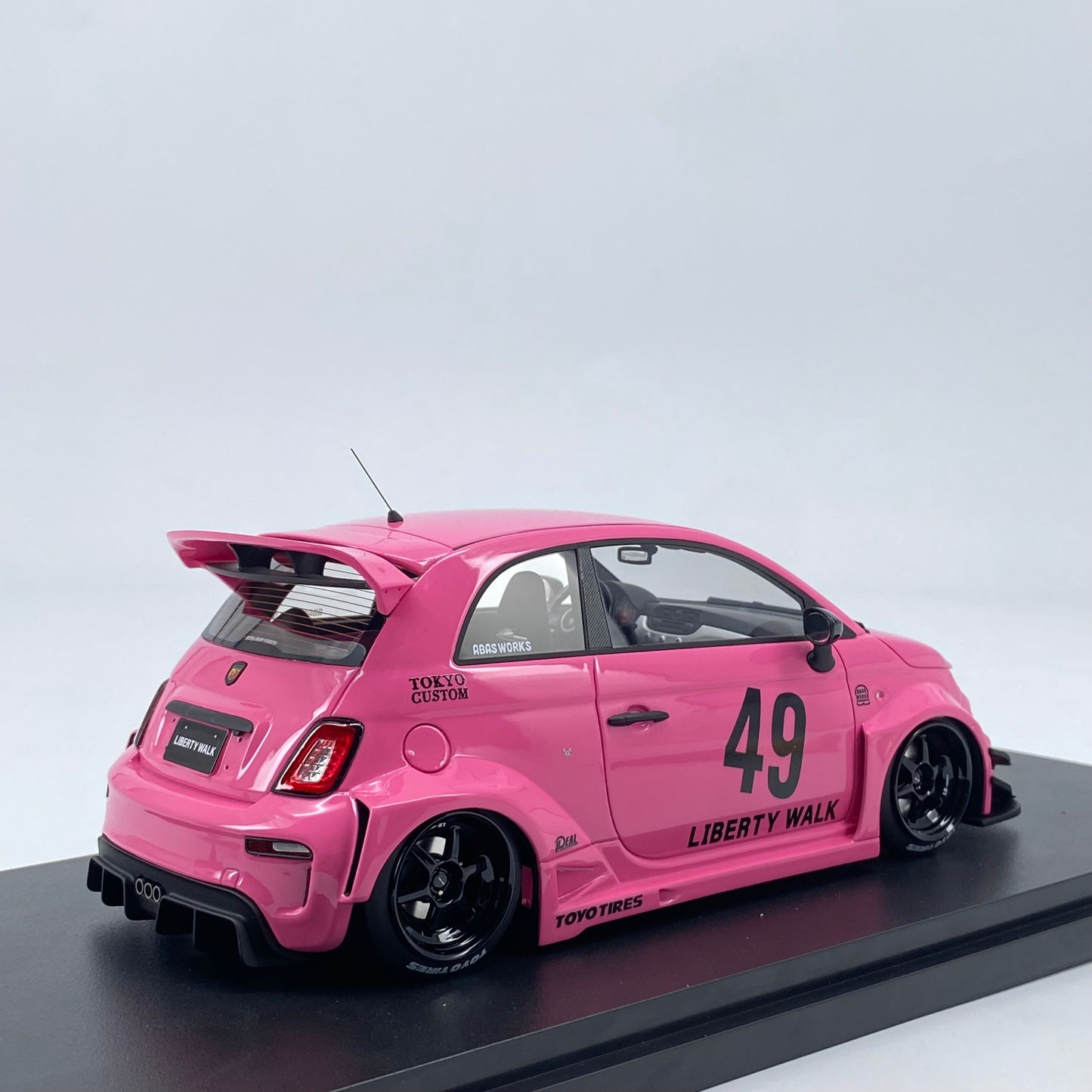 Topspeed 1/18 Abarth 595 LBWK simulation car model