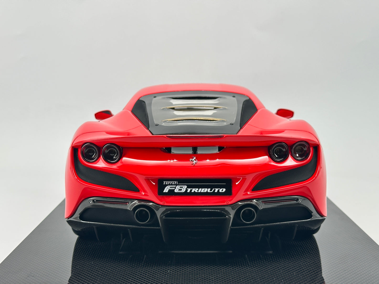 Amalgam 1/8 Ferrari F8 Red High-end Limited Edition Car Model