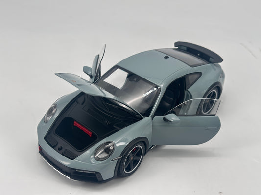 MINICHAMPS 1/18 Porsche 911 DAKAR Metallic Green Alloy Car Model