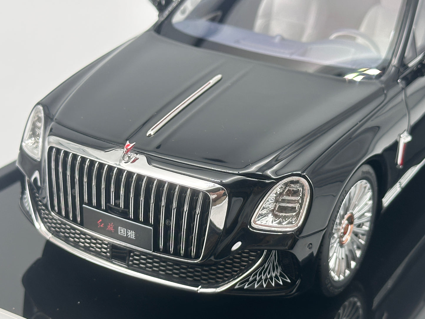 MOTORHELIX 1/18 Hongqi Guoya black limited edition model car