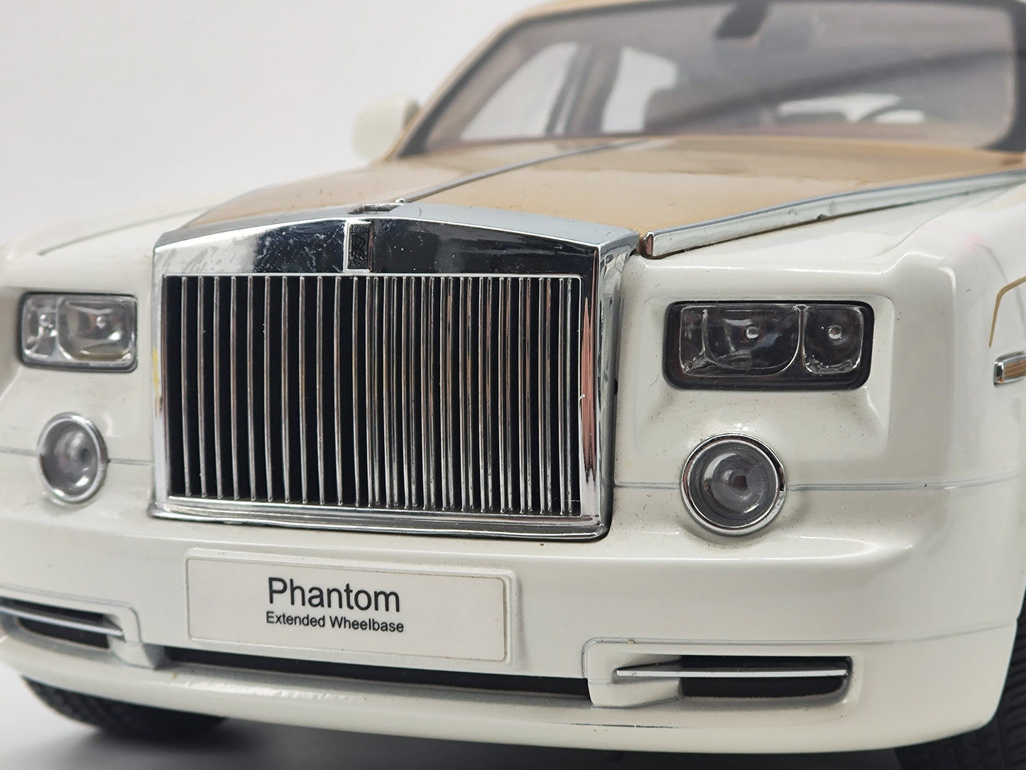 Kyosho 1/18 Rolls-Royce Phantom Peninsula Green Alloy Model Car