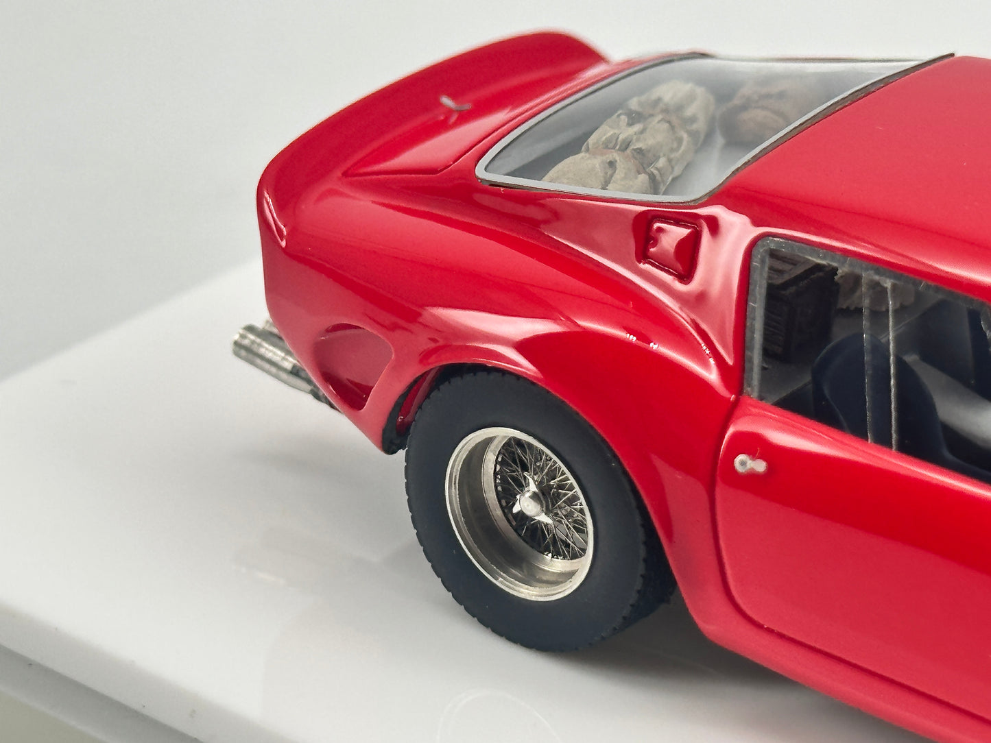 SCM 1/43 Ferrari 250GTO Open Door With Figure Red Simulation Car Model