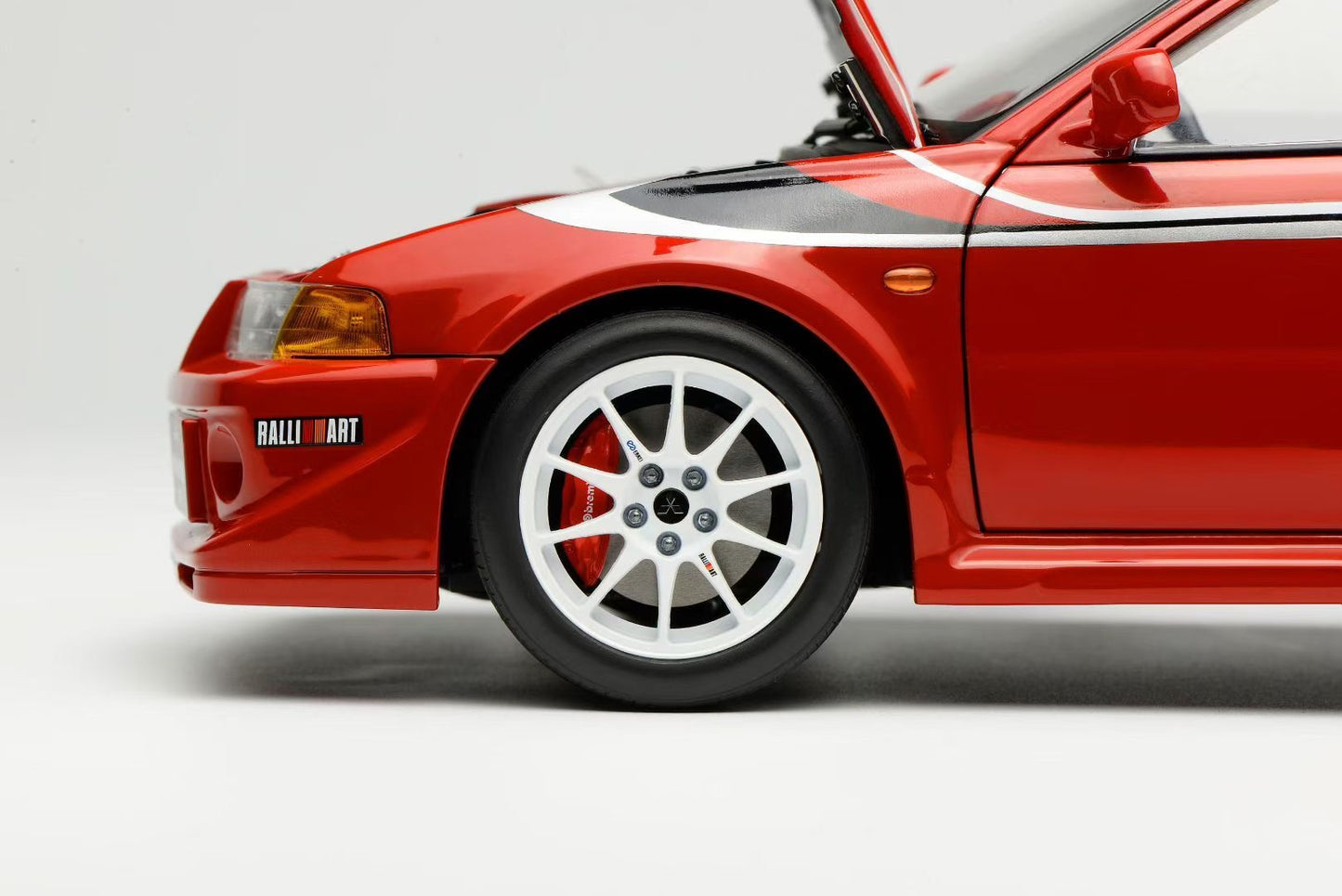 MOTORHELIX 1/18 Scale Alloy Model Mitsubishi Lancer Evolution VI (6.5)