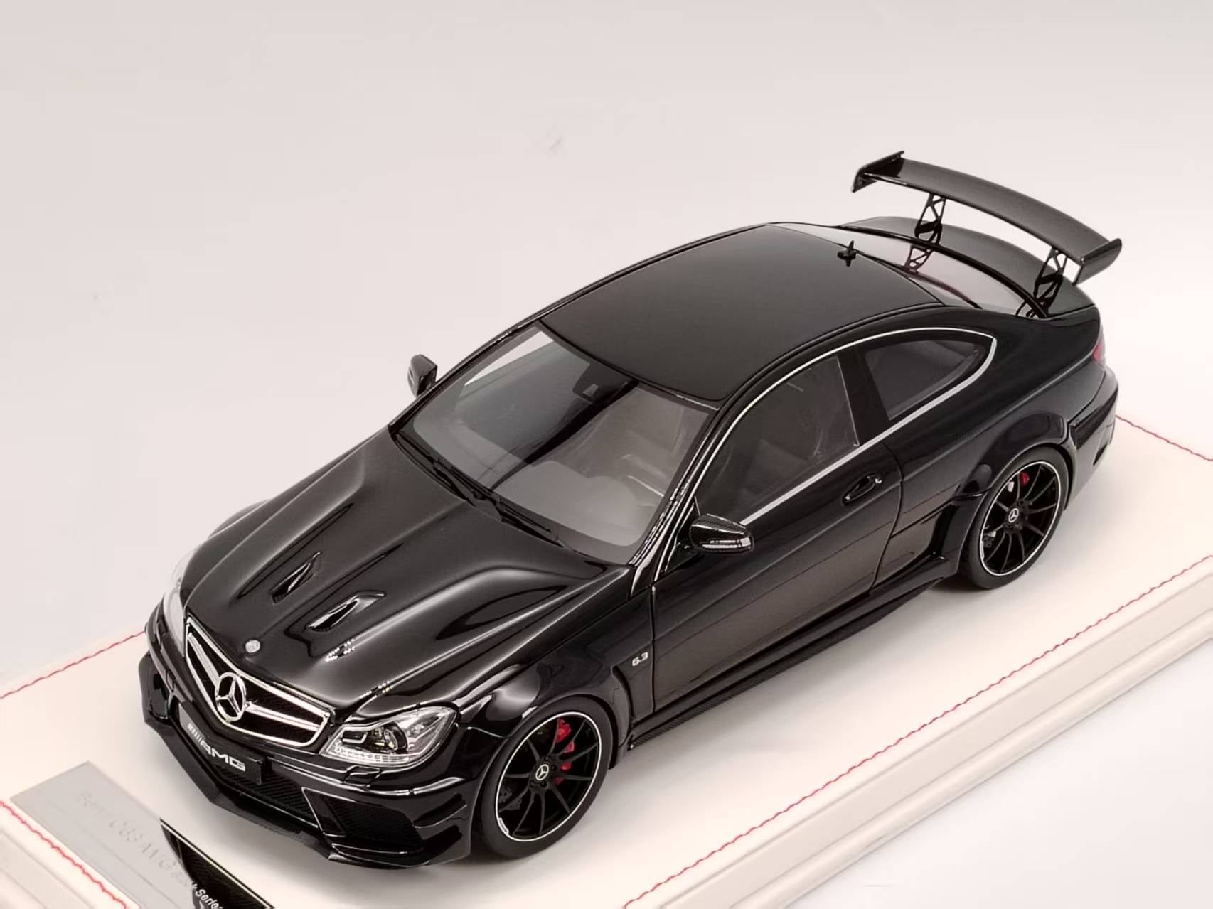 NA 1/18 Mercedes-Benz C63 AMG Black Series Black Resin Model