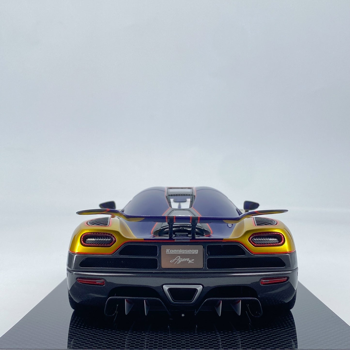 Frontiart 1/18 Koenigsegg Agera R Limited Edition Simulation Car Model Ornaments