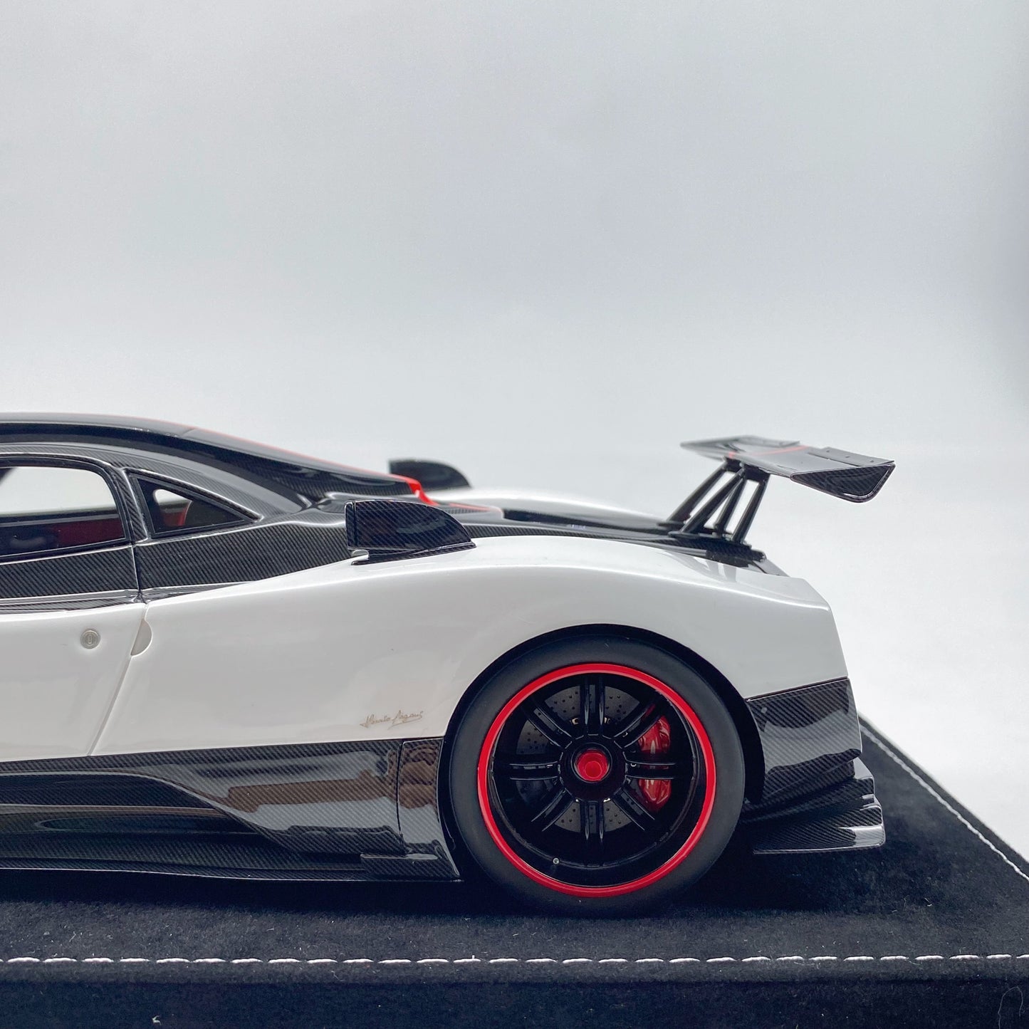 HH Model 1/18 Pagani Zonda Cinque Coupe Limited Edition Model Car