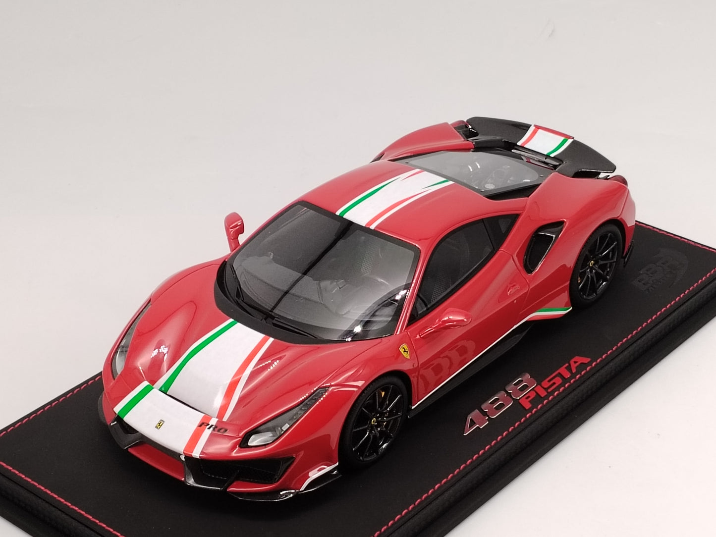 BBR 1/18 Ferrari 488 PISTA PILOTI Red Scale Car Model