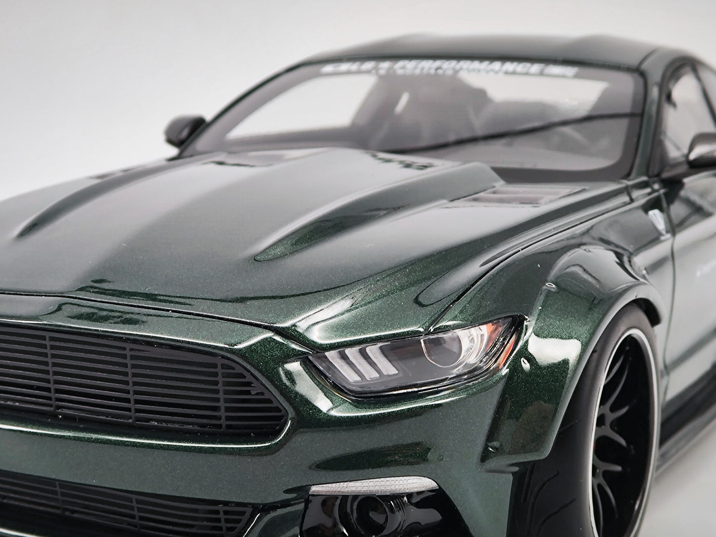 GT SPIRIT 1/18 Ford Mustang lbwk dark green simulation car model ornaments GT838