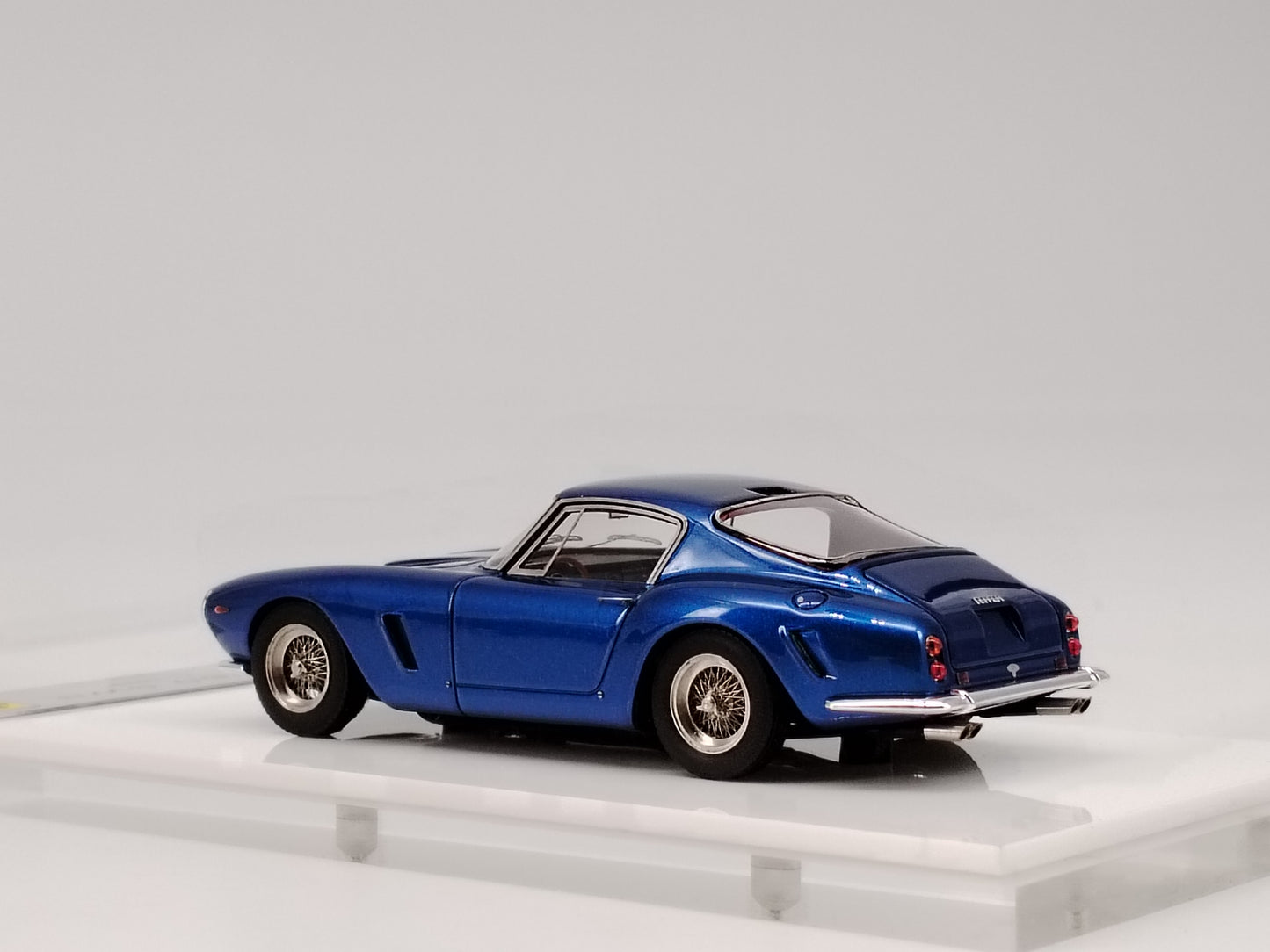 DMH 1/43 Ferrari 250SWB 1969 Simulation Car Model Ornaments