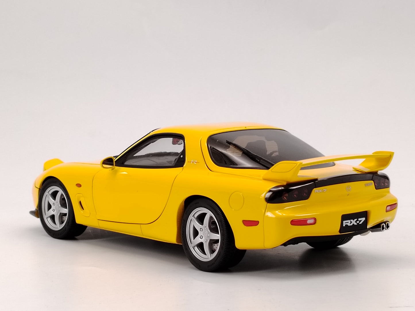 Polar Master 1/18 Mazda RX7 Yellow Alloy Car Model