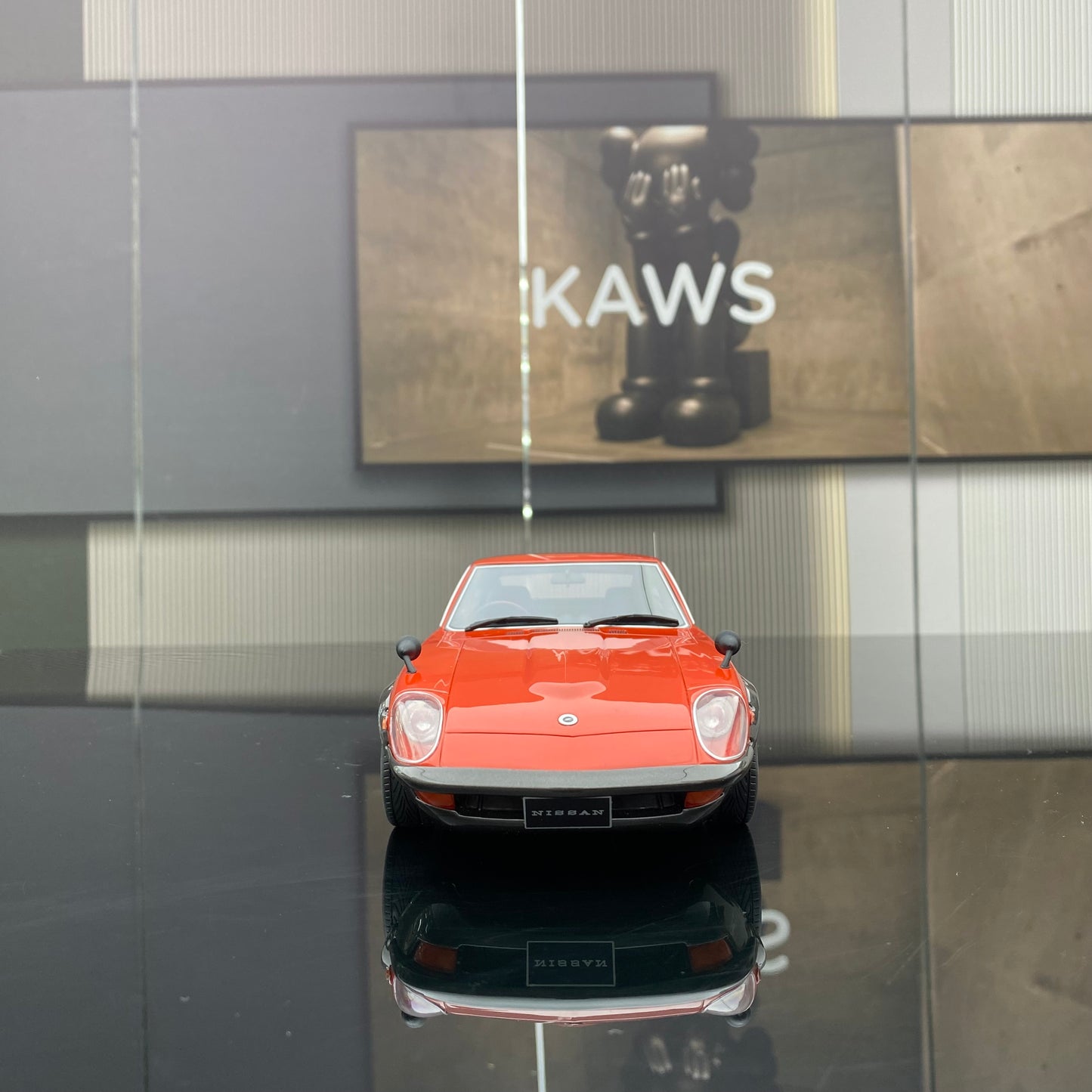 OTTO 1/18 Nissan FAIRLADY 240ZG red resin sealed car model ornament