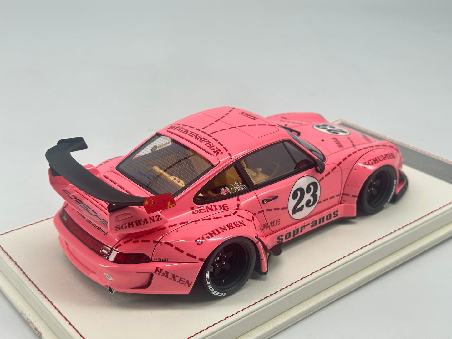 DG 1/18 Porsche RWB Pink Pig Limited Edition Simulation Model Car