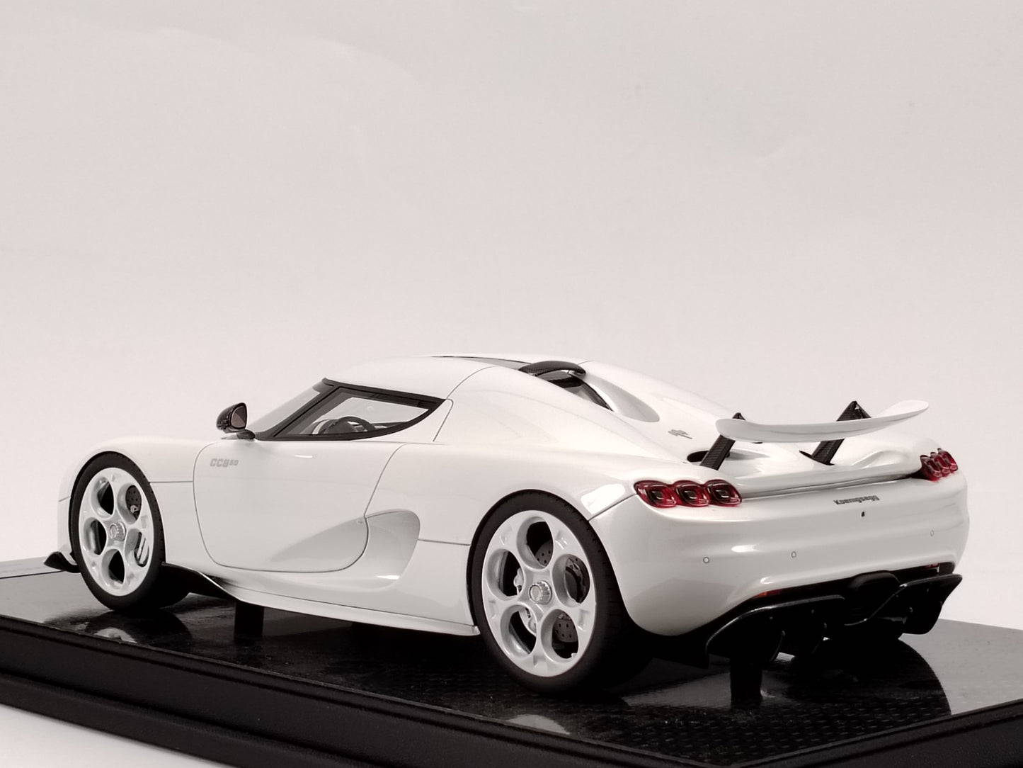 FRONTIART 1/18 Koenigsegg CC850 White Model Car