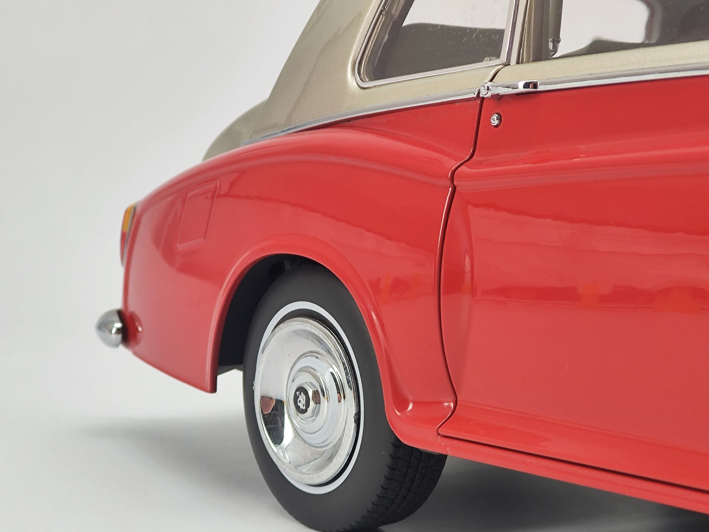 Kyosho 1/18 Rolls-Royce Phantom IV Silver Red Cover Alloy Simulation Model Car