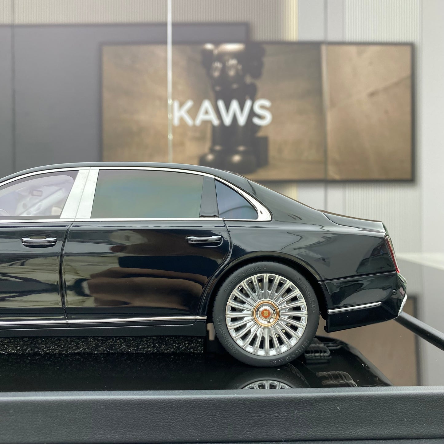 MOTORHELIX 1/18 Hongqi Guoya model limited edition simulation resin car model collection