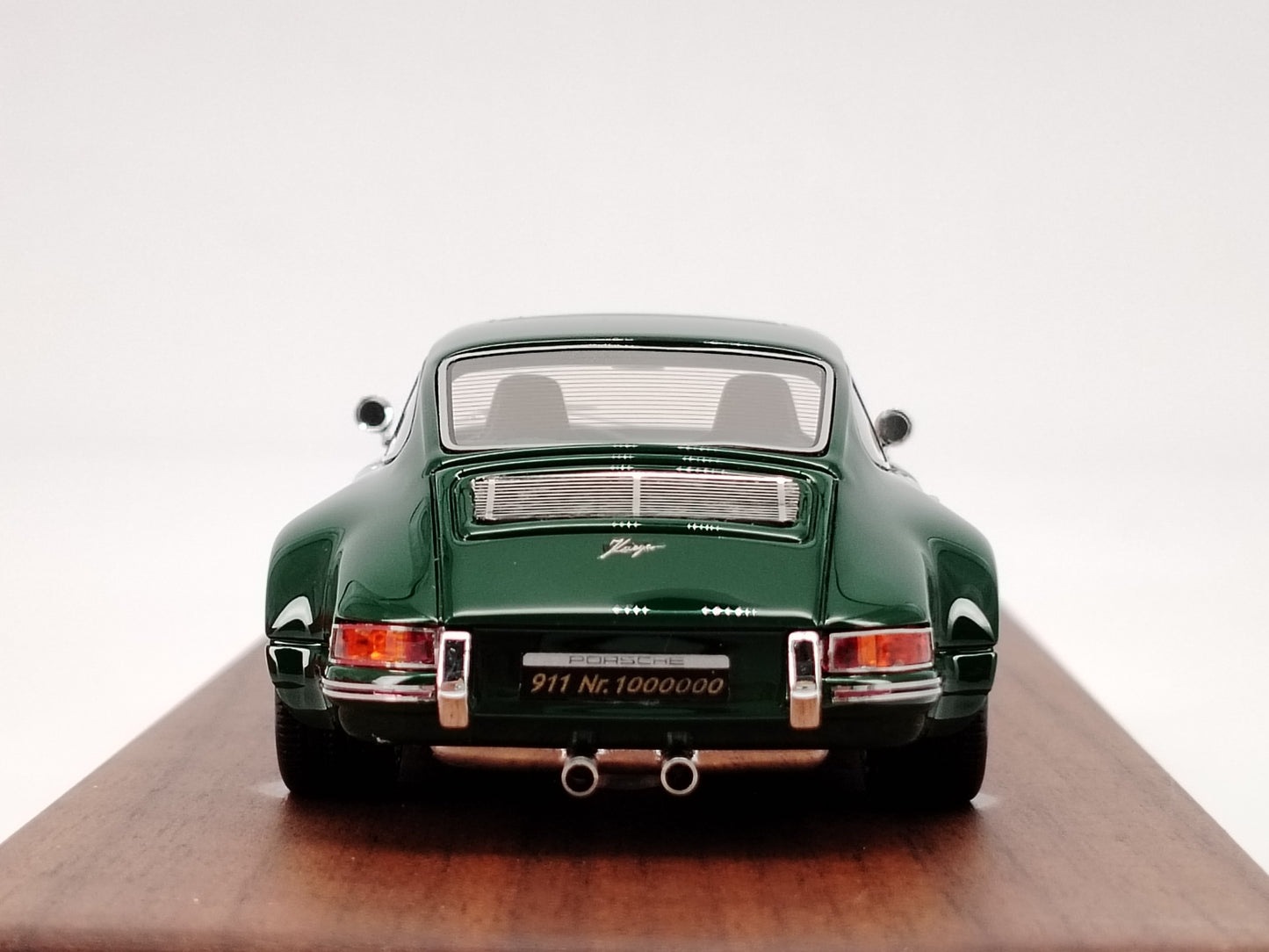 SCM 1/43 Porsche Kaege Retro Classic 964 Irish Green