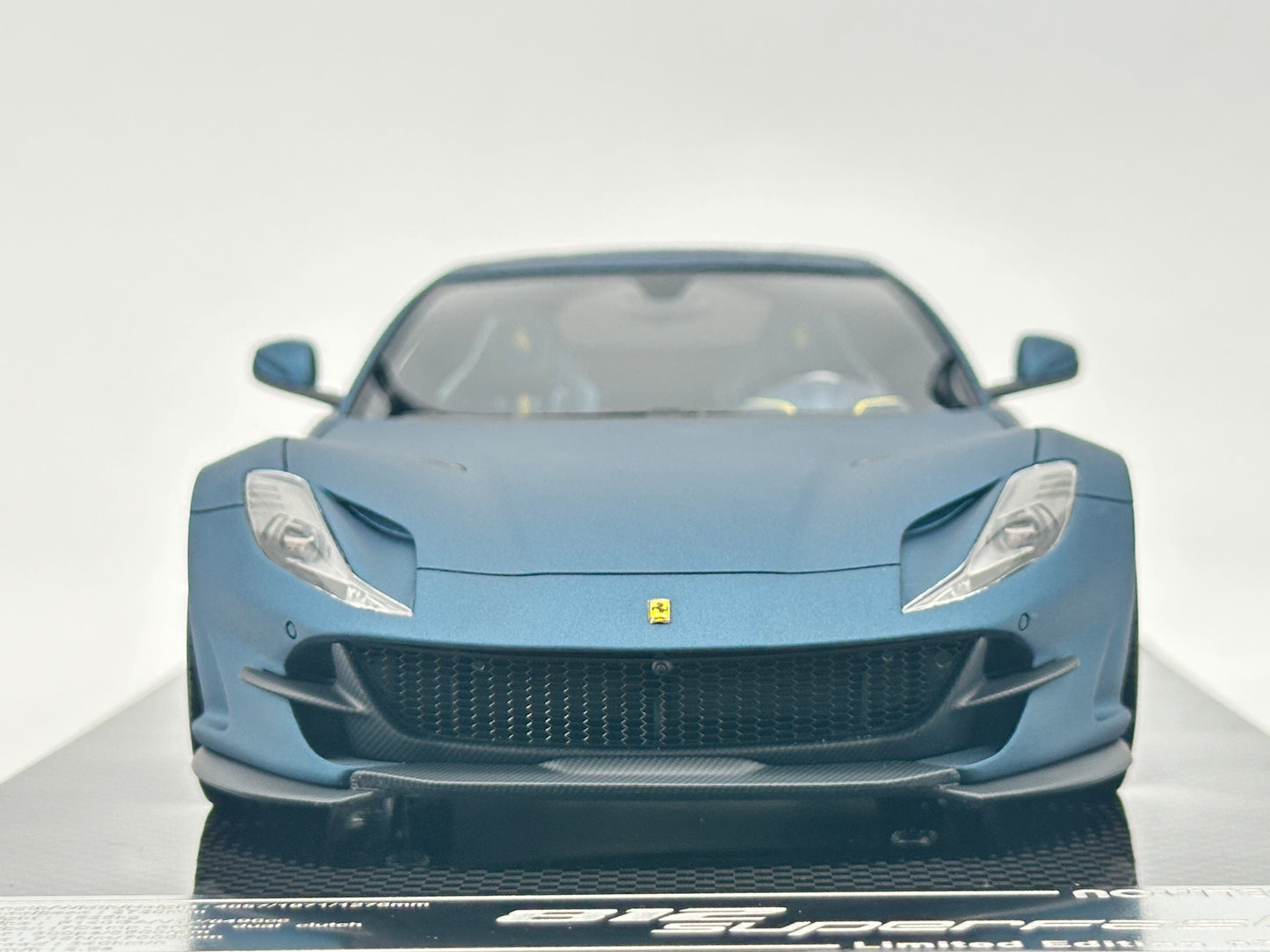 DINOMDOEL 1/18 Ferrari 812 SUPERFAST Black Base Matte Blue Car Model Birthday Gift