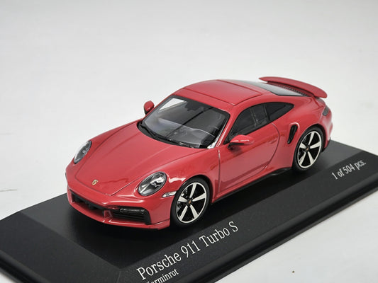 MINICHAMPS 1/43 Porsche 911 turbos alloy car model