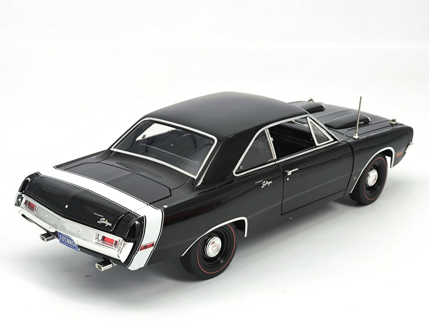 ACME 1/18 Dodge DART SWINGER 340 1970 Black Black Top Simulation Car Model