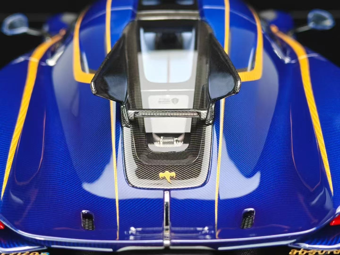 Frontiart 1/18 Koenigsegg Jesko Absolute Edition Carbon Blue, limited to 100 units worldwide.