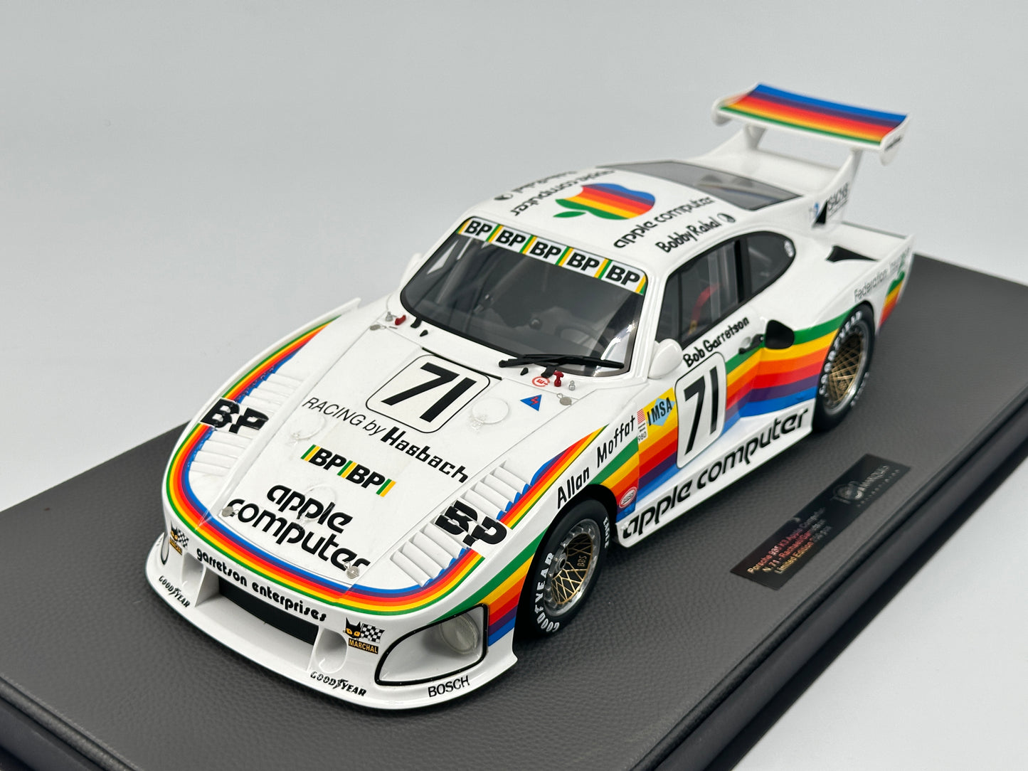 Top Marques 1/12 Porsche 935 K3 Apple Simulation Model Car